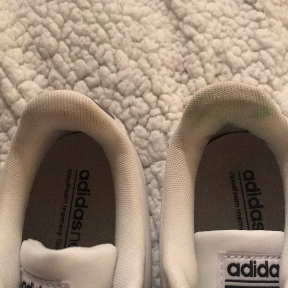 Adidas - Picture 3 of 5